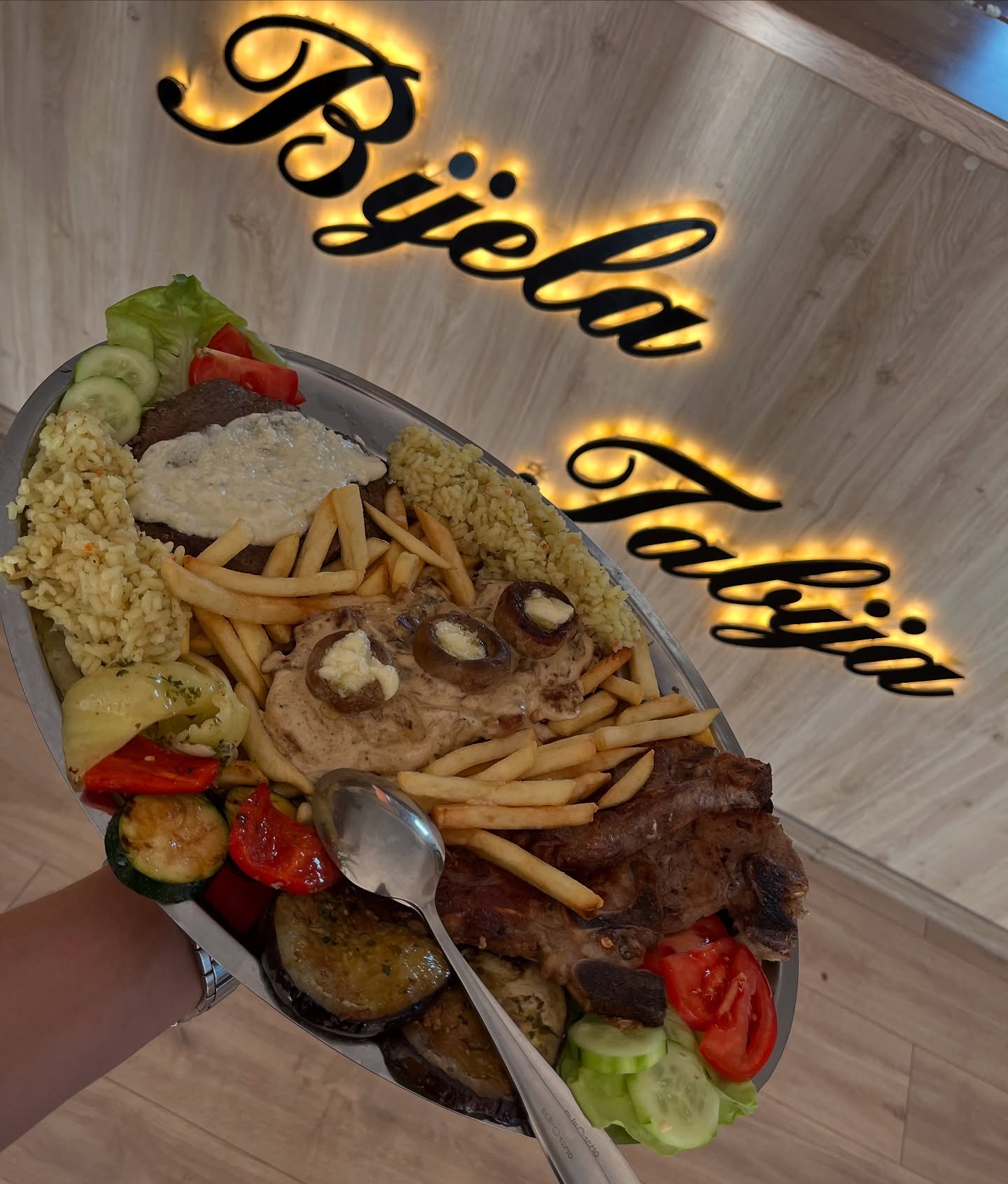 Restoran BIJELA TABIJA