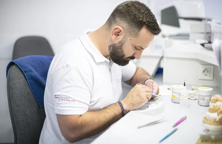 DENTAL CENTAR MARKOVIĆ Sarajevo